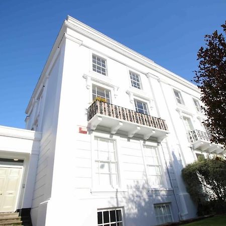 Beautiful Top Floor Clifton Apartment Bristol Exterior photo