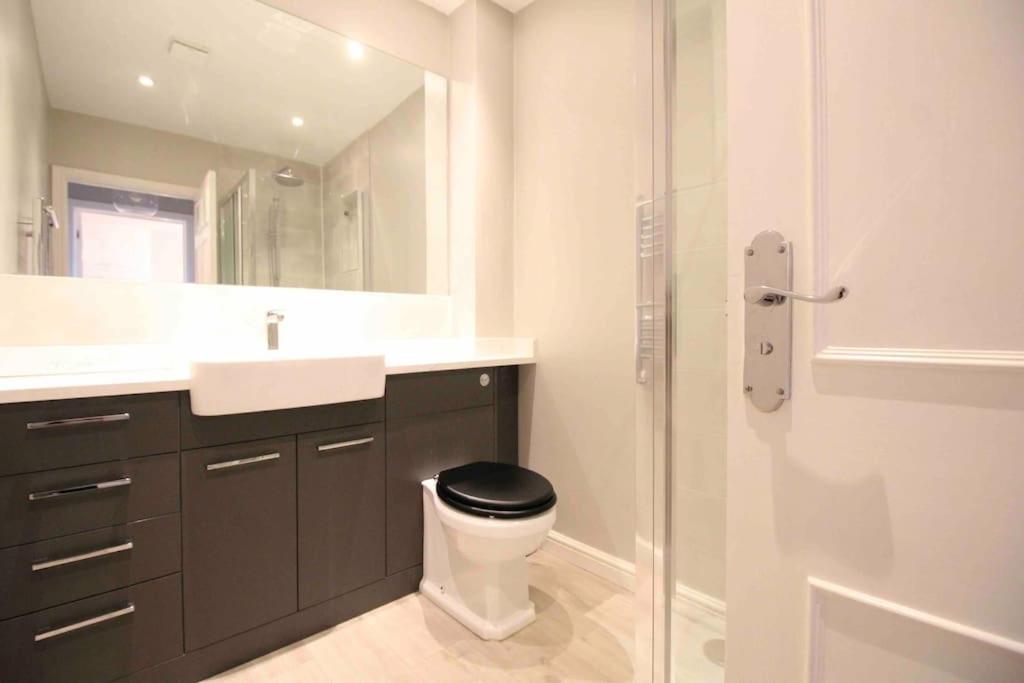 Beautiful Top Floor Clifton Apartment Bristol Exterior photo