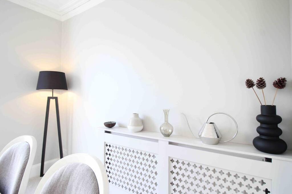Beautiful Top Floor Clifton Apartment Bristol Exterior photo